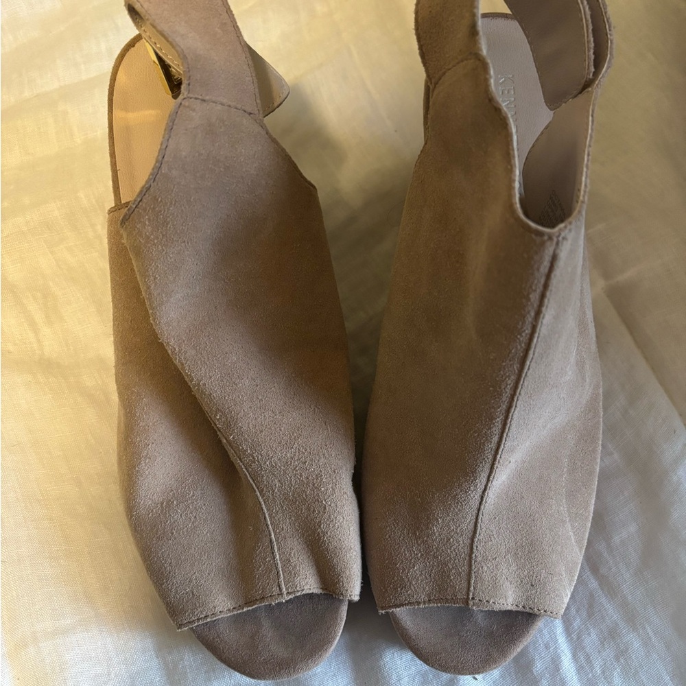 Kenneth Cole Elegant Tan Women's Slingback Shoes